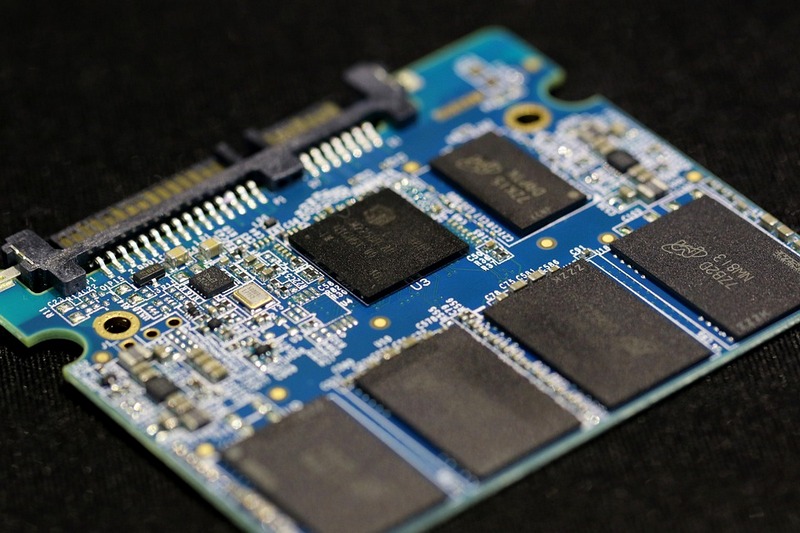 Guía comparativa entre discos duros HDD y SSD